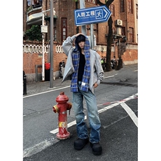 灰色