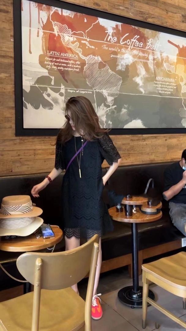 夏季新款韩系温柔风波浪蕾丝连衣裙,女装连衣裙,L·H·X