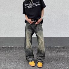 黑灰色