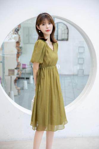 （现货）连衣裙，女装连衣裙，伊娜蕾尔