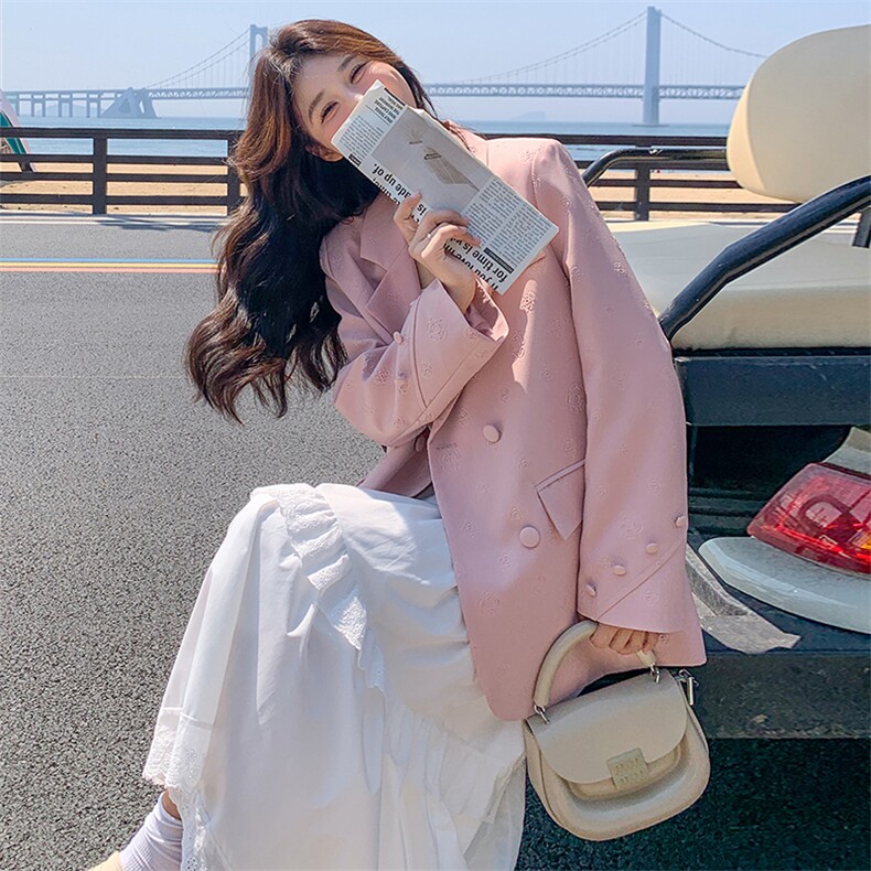 小个子提花粉色西服女2024春秋新款休闲宽松小众设计感小西装外套,女装西装,冬木谷雨