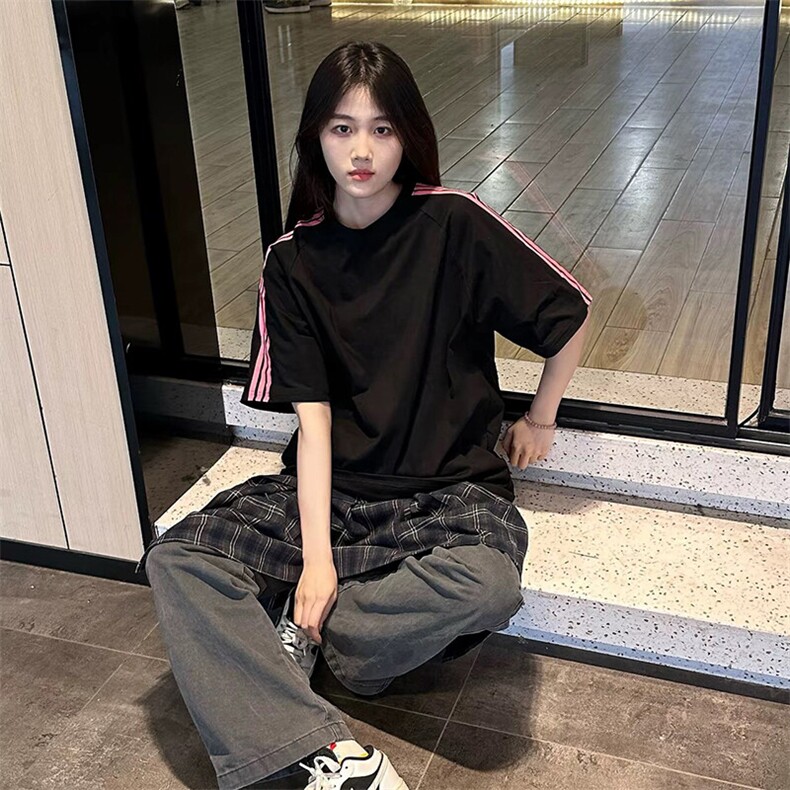 抖音得物品质二开240克宽松纯棉美式潮牌印花三条杠中性风短袖T恤,男装T恤,电商A486