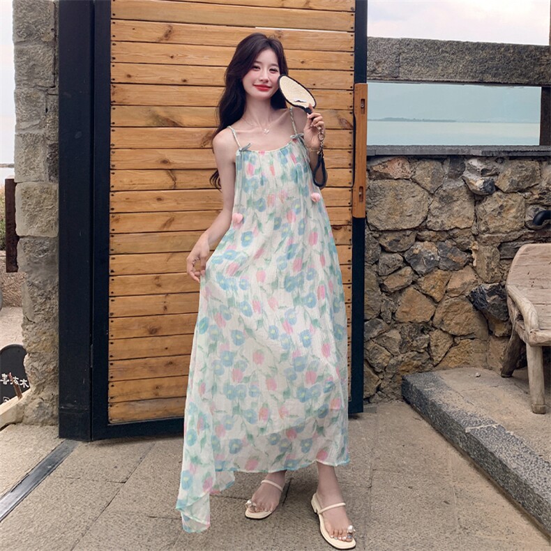 法式小清新浪漫风碎花连衣裙女2025新款夏季气质减龄少女感吊带裙,女装连衣裙,2C123