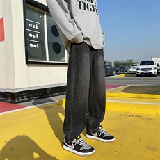 黑灰色