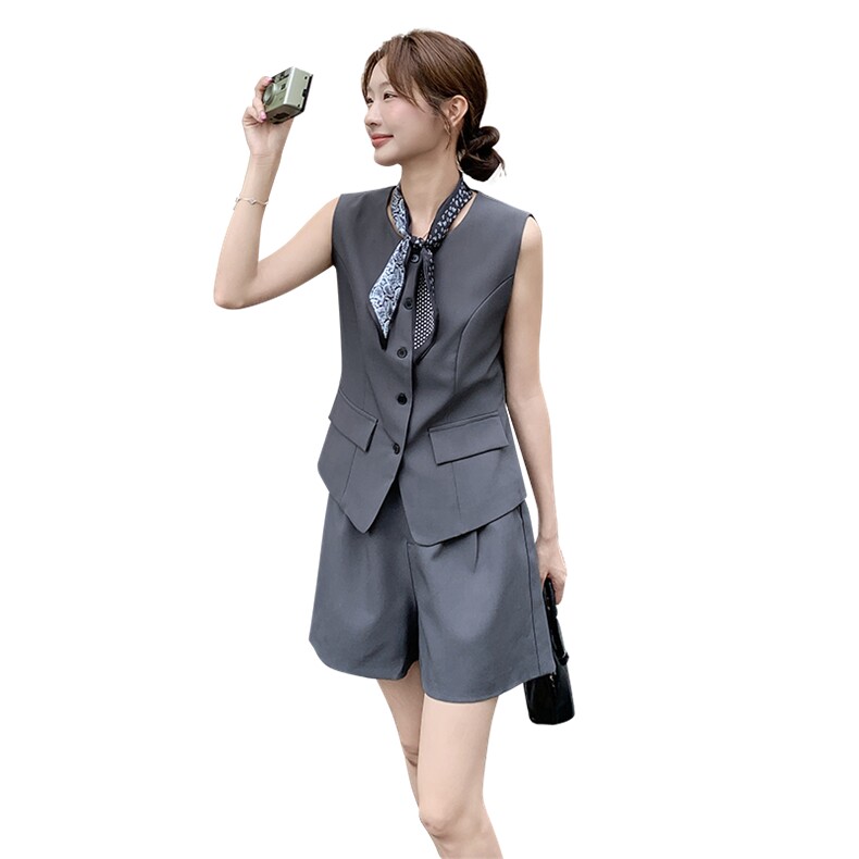 2025夏季新款！西装短裤套装搭配丝巾,女装套装/套裙,1C151