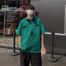 墨绿色