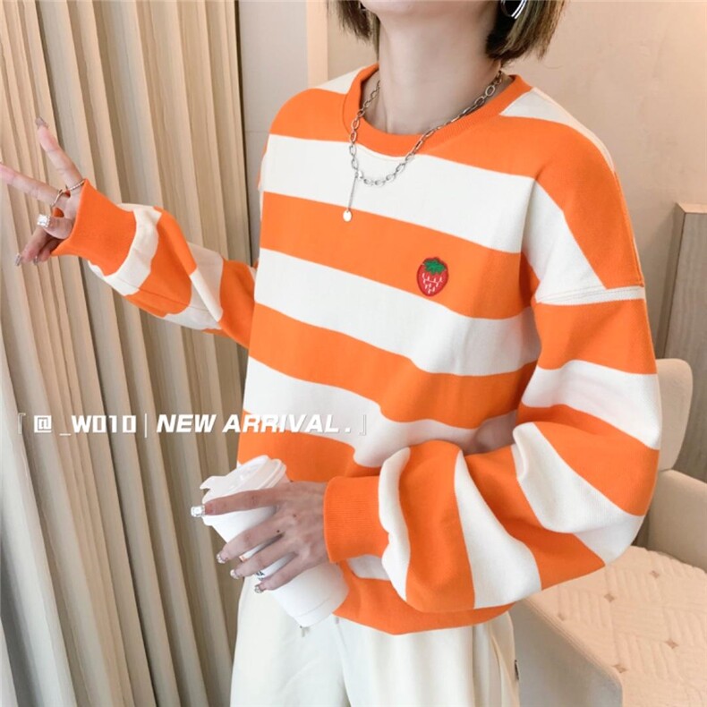 2306W010条纹草莓圆领卫衣，女装卫衣/绒衫，W010