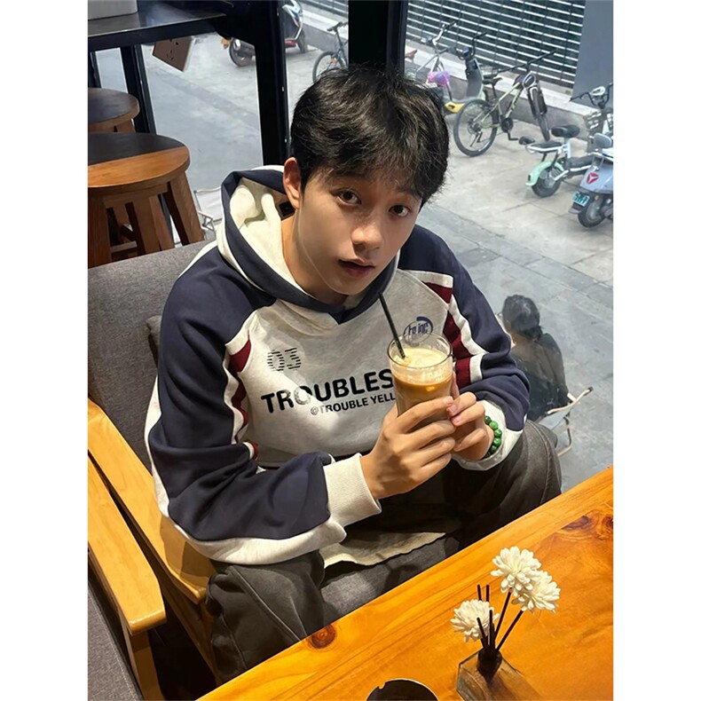 抖音得物  秋装美式重磅全棉拼接撞色连帽卫印花衣外套 A3202图片