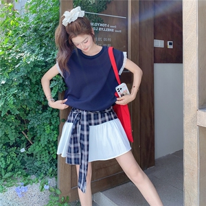 蕾丝拼接藏青色格子连衣裙女夏2025新款学院风少女感俏皮减龄爆款图片
