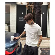 白色