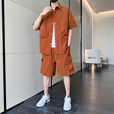 橙红色