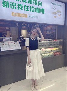 夏季新款连衣裙
款号：22975
尺码：m.l.xl图片