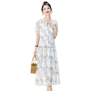 温柔风印花时尚套装裙女2024夏新款名媛气质上衣高腰半身裙两件套图片