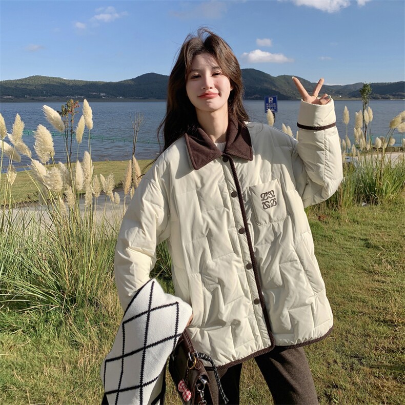 设计感保暖灯芯绒拼接羽绒服女2025年冬季新款减龄慵懒风流行外套,女装羽绒服,2C050