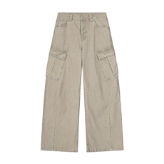 灰色