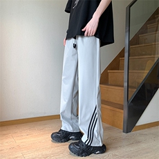 浅灰色