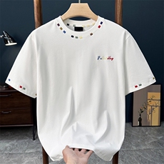 白色