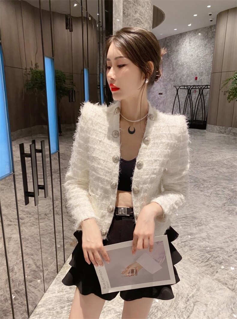 气质小外套，黑白两个颜色，其它，柏多伊俪