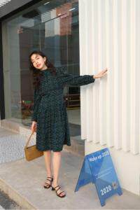 【现货】2021设计师款连衣裙，女装连衣裙，易霏金熙