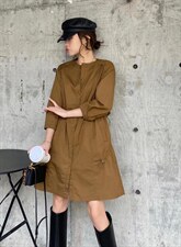 2021秋季新款圆领抽皱式风衣外套连衣裙，女装风衣，微迪菲