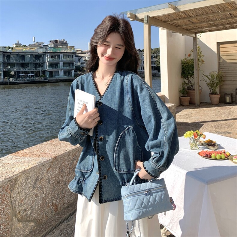 2026新款复古V领前襟复古单排扣牛仔外套女短款春季漂亮小外套,女装短外套,2D076