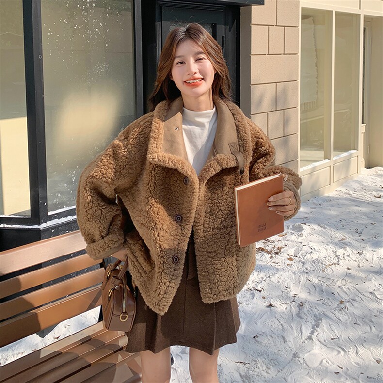两面穿短款皮毛一体羊羔毛外套女2025冬季新款超火流行小个子棉服,女装短外套,2B137