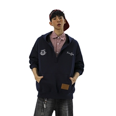 藏青色