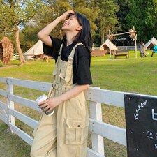 奶油杏单件背带裤