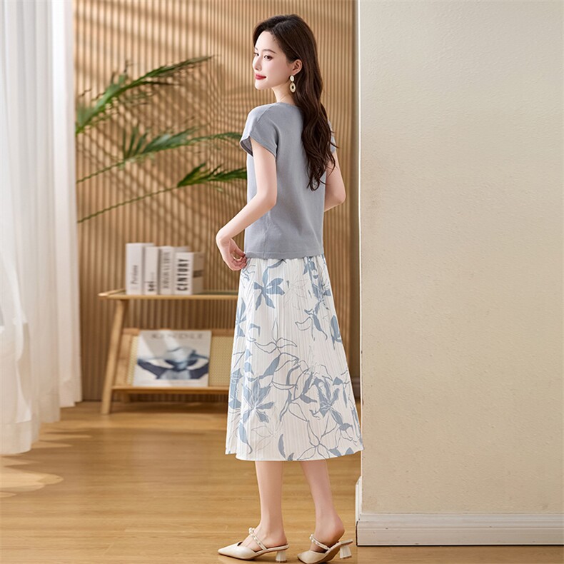 香港大牌轻奢高级感大码短袖T恤印花半身裙两件套,女装套装/套裙,牡丹诺