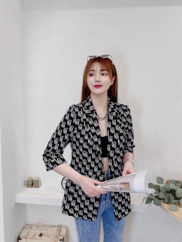 现货夏季新款字母图案修身薄西服，女装，韩衫衣社