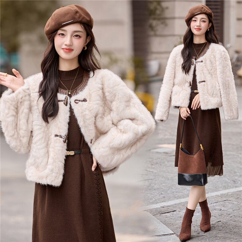 皮毛一体外套女2025秋冬季小个子时尚百搭洋气显瘦短款上衣潮，女装短外套，乐吉娜