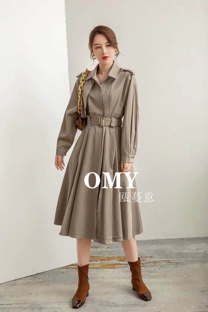 现货风衣裙，女装风衣，OMY 瓯蔓意