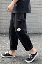 主推差价港风男女情侣小雏菊印花破洞牛仔裤百搭浅色裤KB2034，男装牛仔裤，星座1008