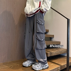灰色