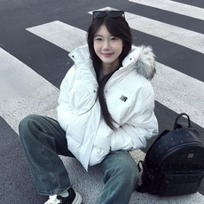 白色