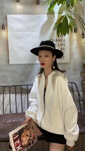 新款加厚复合大版大领珠花外套图片