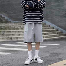 浅灰色