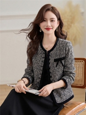 小香风拼接外套女2026春秋季新款减龄气质百搭圆领西装上衣，女装短外套，伊航服饰