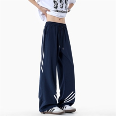 藏青色