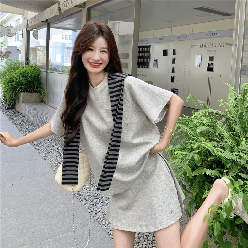 甜美休闲浅灰色T恤短裙套装女夏季小个子两件套今年流行爆款超火,女装套装/套裙,2C090