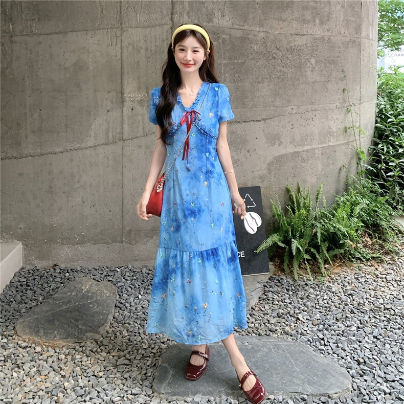 蓝色刺绣扎染天丝连衣裙女2025夏新款氛围感泡泡袖设计巨好看长裙,女装连衣裙,2C115
