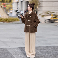 2025年冬季蝴蝶结插肩袖宽松型立领加厚，女装羊羔毛/颗粒绒，秀美人生