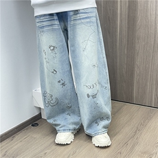 蓝色