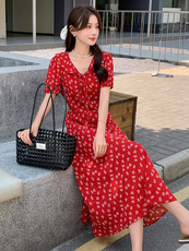 2025夏季新款法式复古彩花显瘦短袖气质优雅碎花韩系百搭连衣裙女，女装连衣裙，玖莱伊
