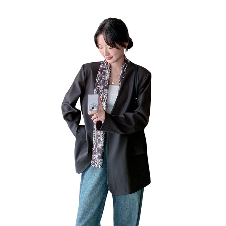 2025秋季高级感皮外套女春秋时髦复古气质V领休闲小西装外套,女装短外套,欧黛芙妮