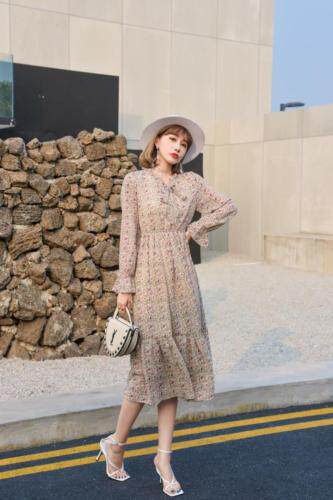 夏季新款连衣裙，女装连衣裙，蜜雪·薇琪