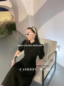 2022新款女装风设计感满满图片