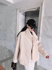 轻薄衣，感情寻找它的模特儿，衣服挂在橱窗，有太多人适合，，女装棉衣/棉服，蓝衣可