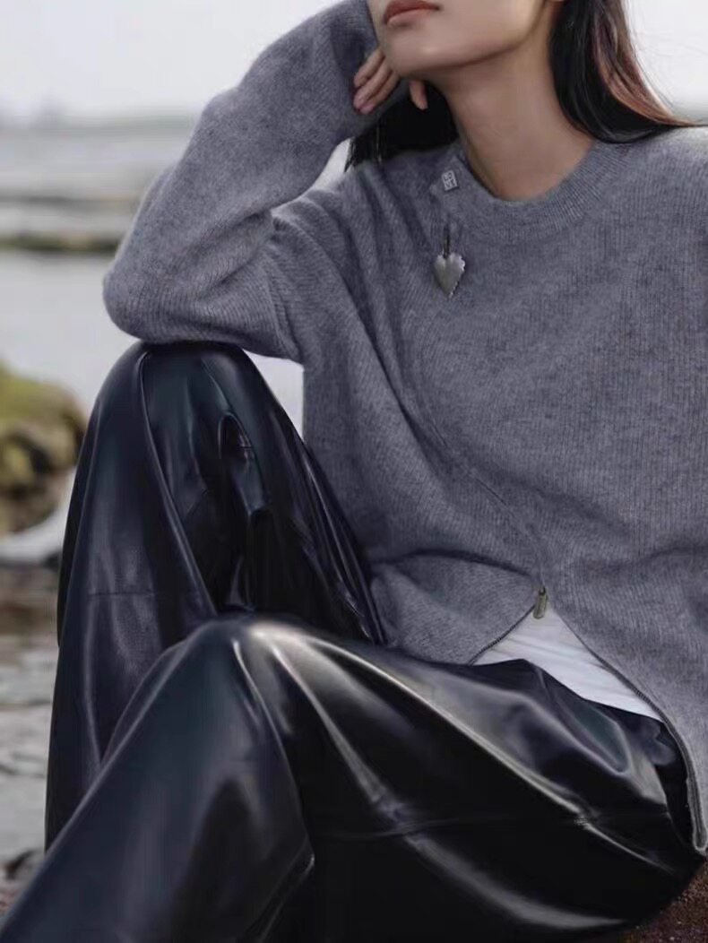 FUSE[心心念念]金属爱心双开斜拉链开衫女鄂家同款，女装羊毛衫，千御纺羊绒