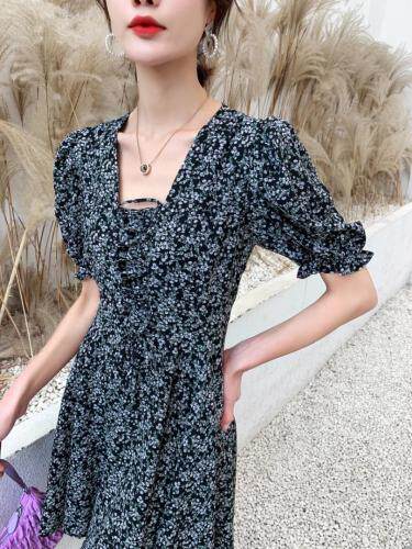 夏季碎花连衣裙，女装连衣裙，昕叶良品